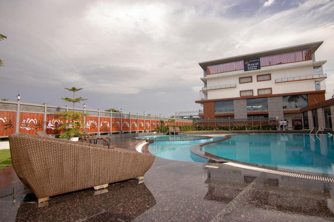 Devanahalli Royal Lotus View Resotel מראה חיצוני תמונה